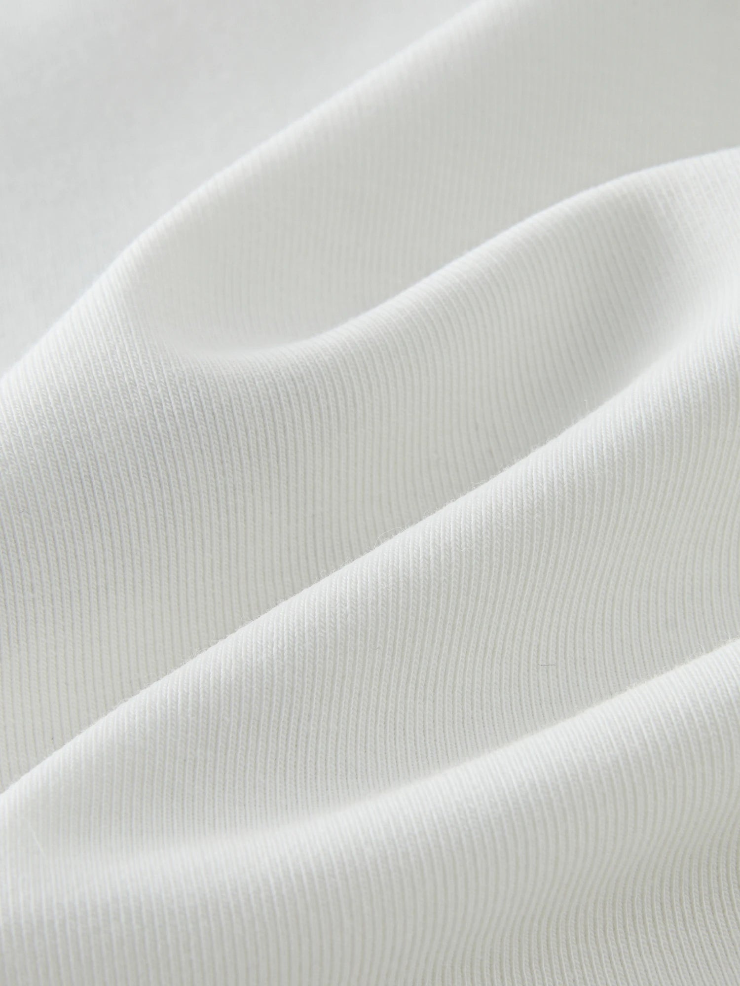 Short-Length Crew Neck Knit Sports T-Shirt